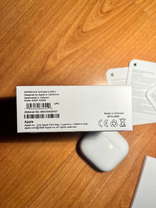 Apple Airpods 4 ANC