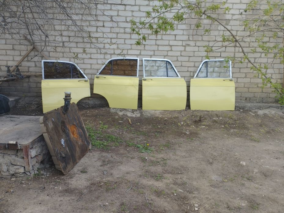 Продам запчасти от машины москвич 412