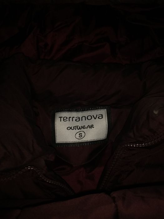 Vând geci mărimi diferite