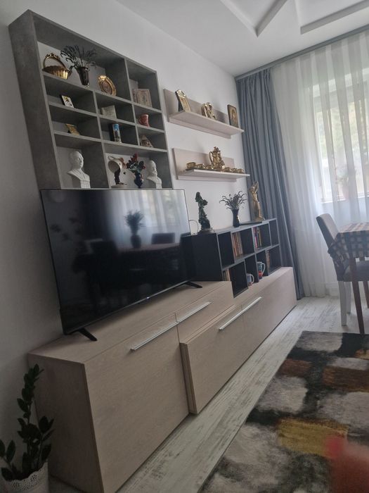 Vând apartament cu 2 camere la prețul de 88.000 euro negoci