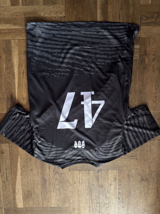 Omerta и JUL тениски