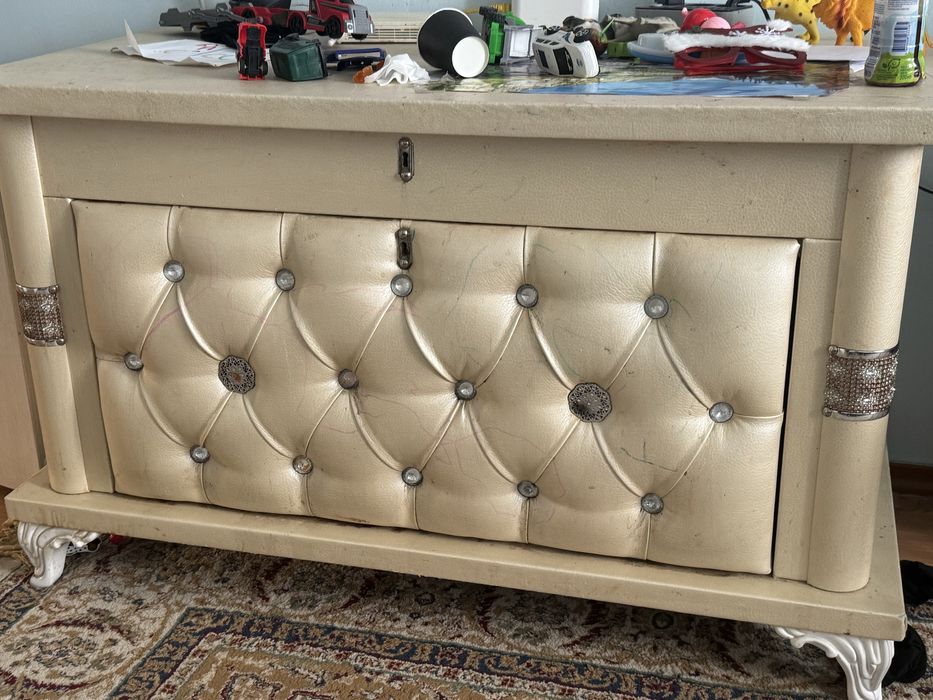 Сандык бар2 штук