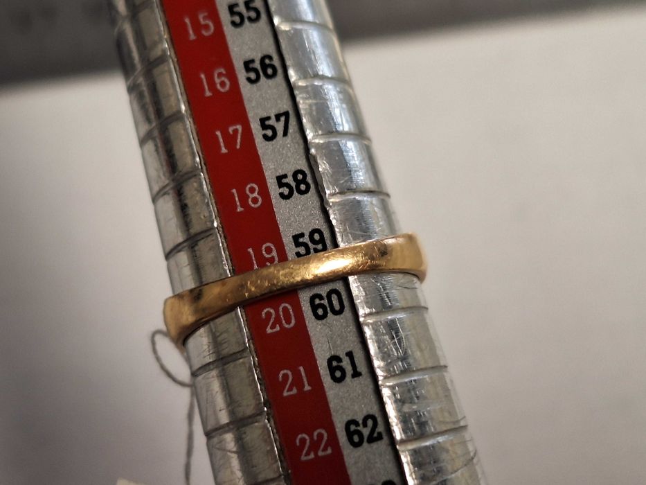 Златен пръстен 3,48гр 14к