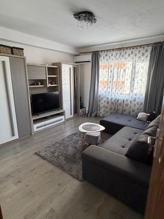 Apartament cu o camera/ garsoniera de vanzare — fotografia 1