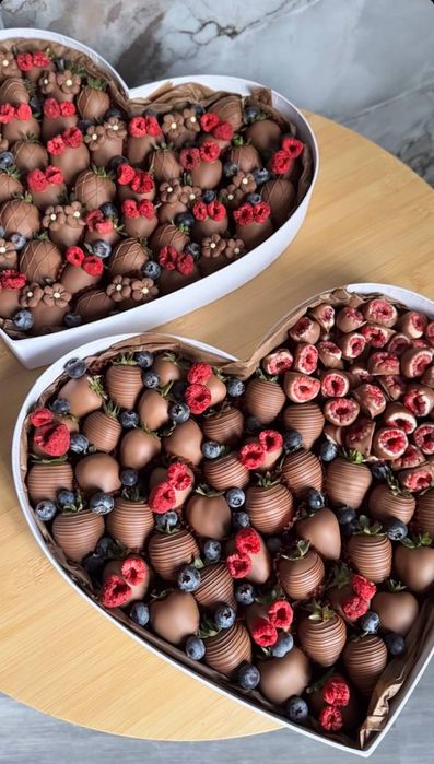 Klubnika v shokolade Kompaniya Chocoberrylab