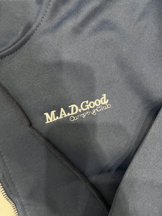 Спортивный костюм размер L