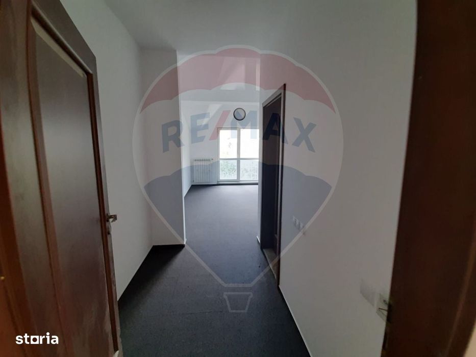 Vila / Pensiune / Camin / Azil seniori, zona superba Moeciu, parcare