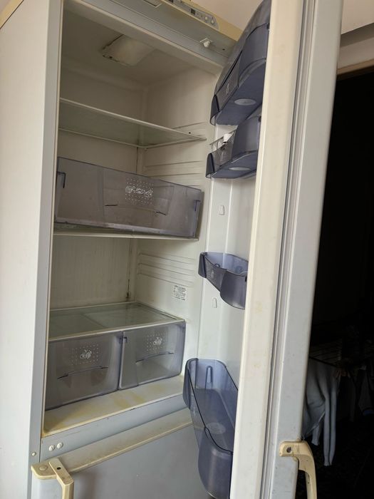 Холодильник на запчасти