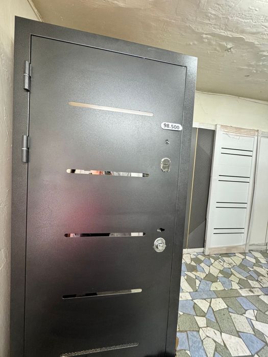 Продам двери металлические