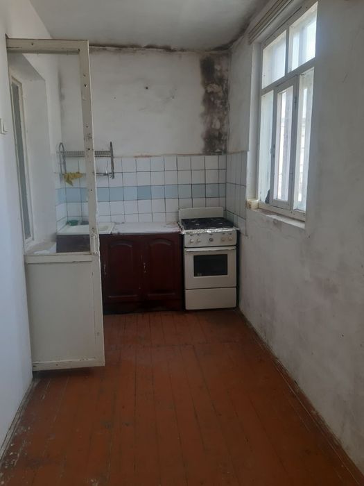 Продается квартира Микрорайон  8 дом