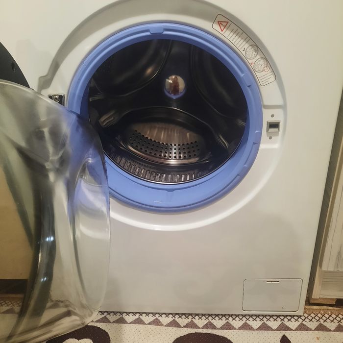 Срочно продоёться машинка Haier