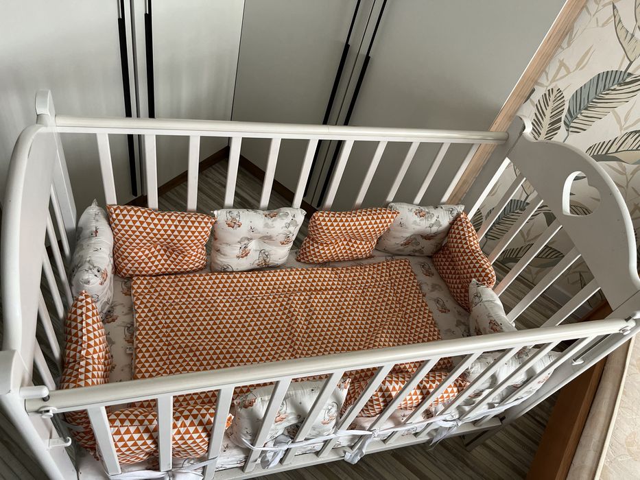 Продам детскую кроватку