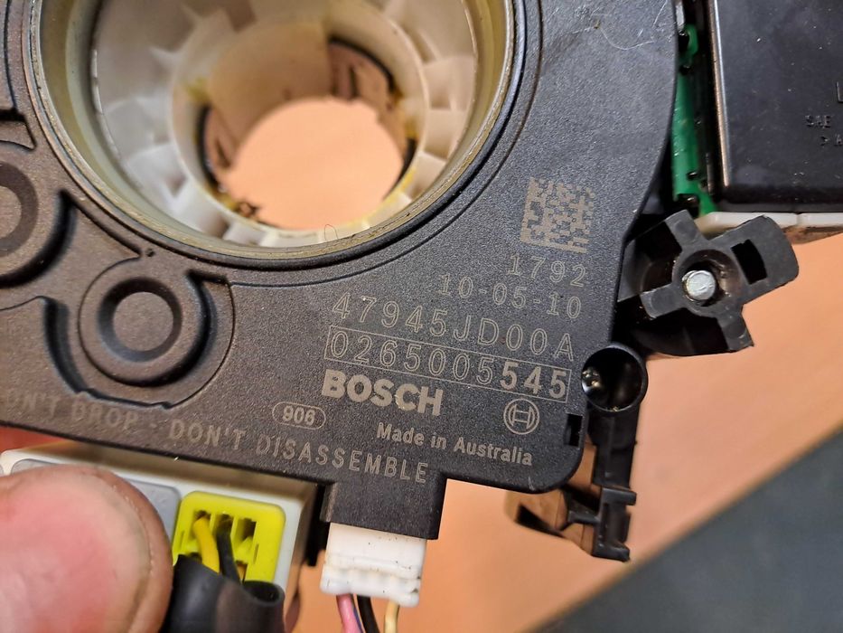 Maneta semnalizare Spira volan Unghi Nissan Qashqai J10 47945JD00A