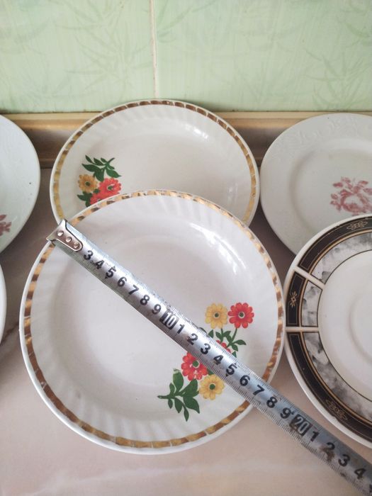 Продаю тарелки б/у .