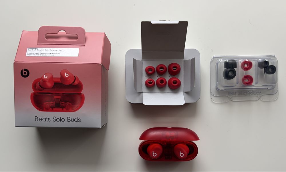 Beats Solo Buds – True Wireless – Transparent Red – practic noi