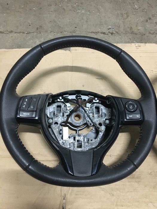 Volan Toyota Yaris. 2012-2019
