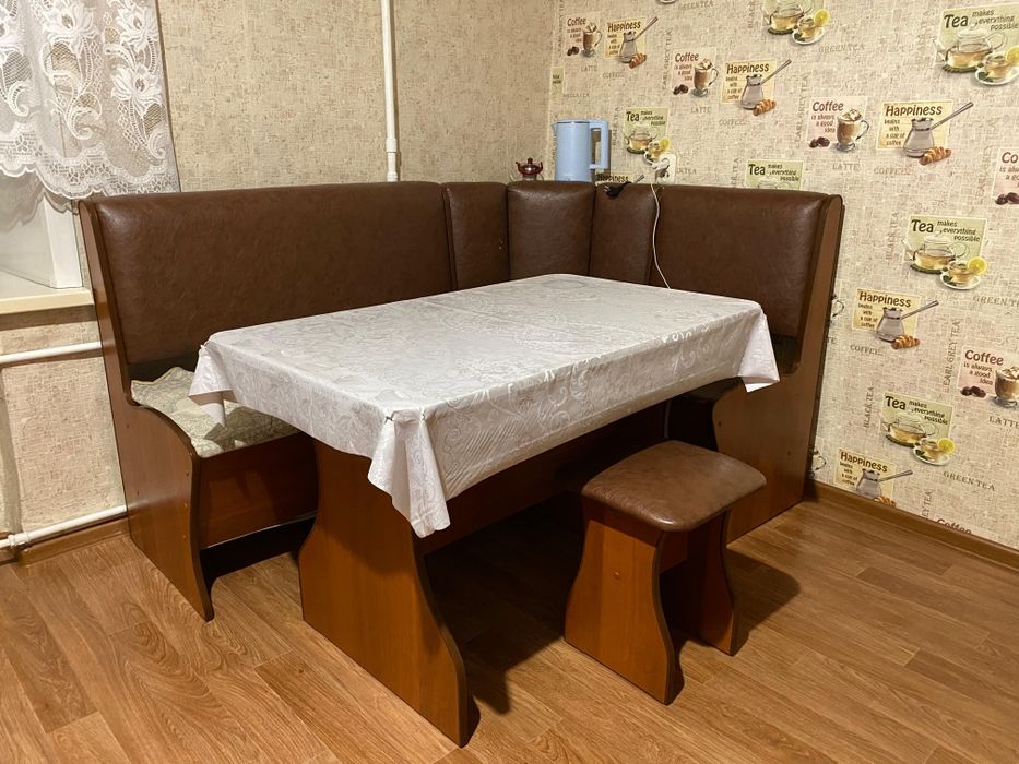 Продаётся кухонный угловой диван