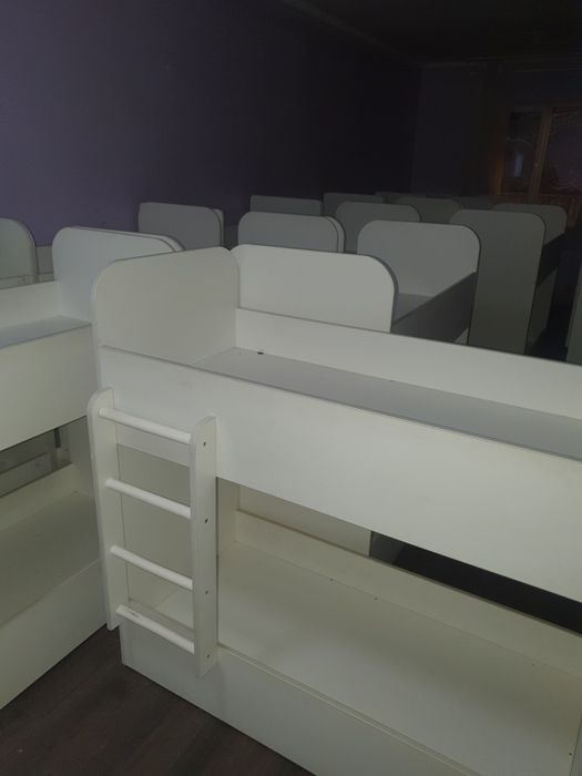 Продам мебель из бывшего детсада