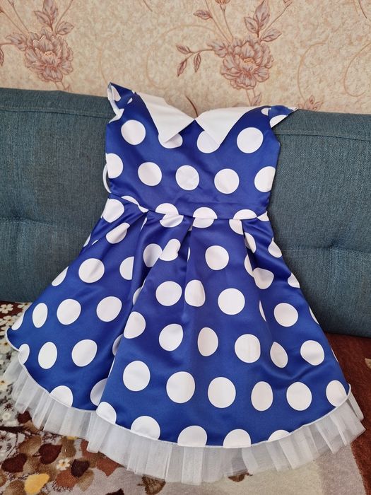 Продам платья для девочек