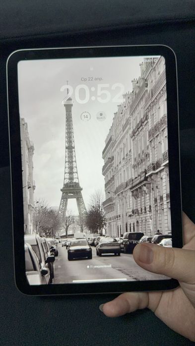 Ipad mini с гарантией на год