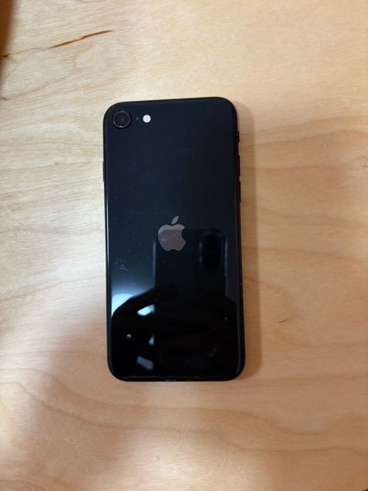 iPhone SE 2020 - 2 бр.