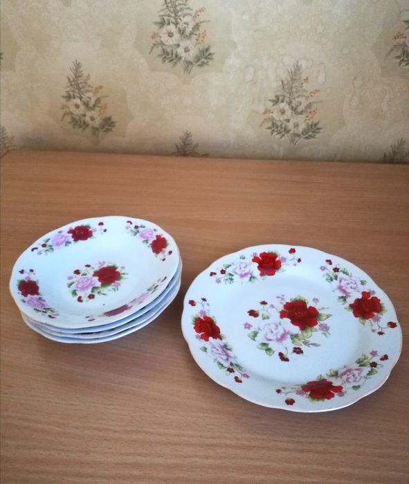 Продам ляганы (фарфор), фарфоровый бокал,чайный набор, сахарница, таре