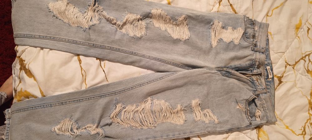 Продам джинсы всё за 10тыс