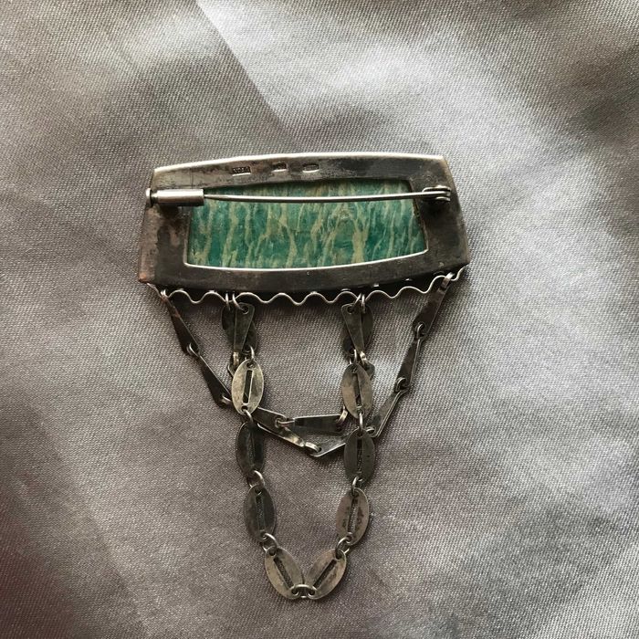 Редкая серебряная 875 брошь СССР с натуральным камнем