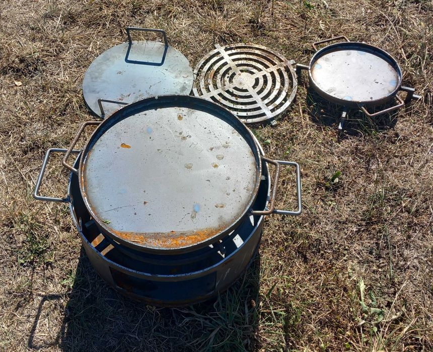 Gratar/vatră de foc multifuncțională
