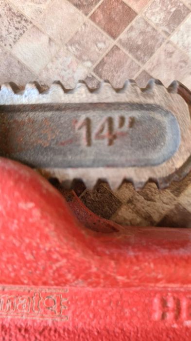 Продам газовый ключ компаний Primat