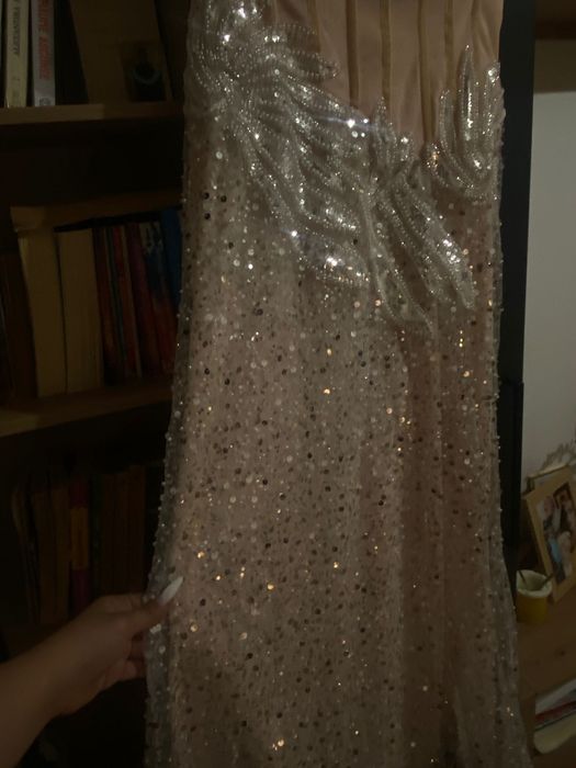 Rochie eleganta cu perle