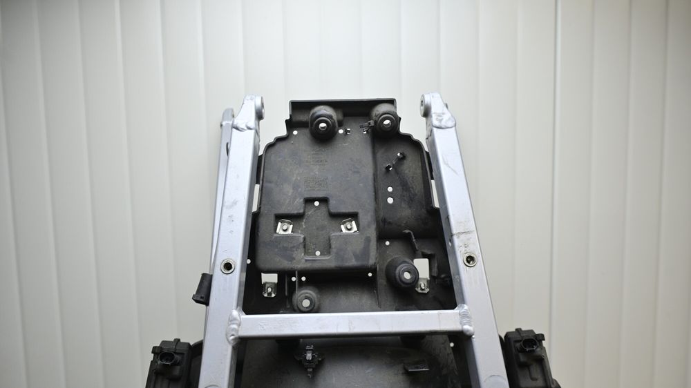 Cadru Codita Spate Cu Undertail Si Suporti Bagaj BMW R1200RT /