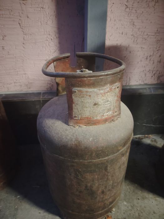 Продам газ баллон маленький