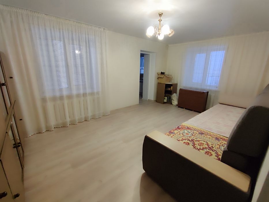 Срочно!!! Продается 3-комн (4-89, 3 эт)