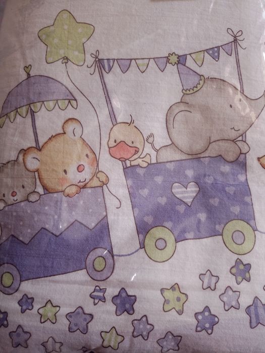 Три комплекта детски чаршафи