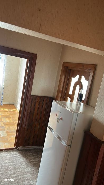 Apartament 3 camere, balcon, etaj 7, Călărași