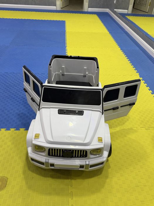 Продаетса детская машинка