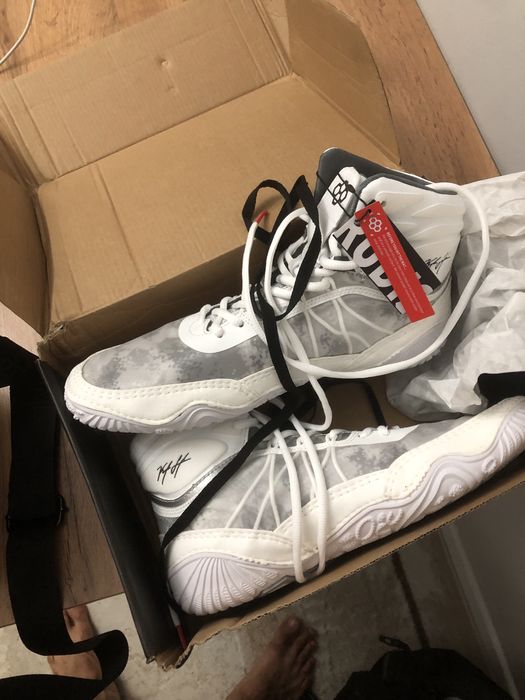 Продам борцовки новые рудис