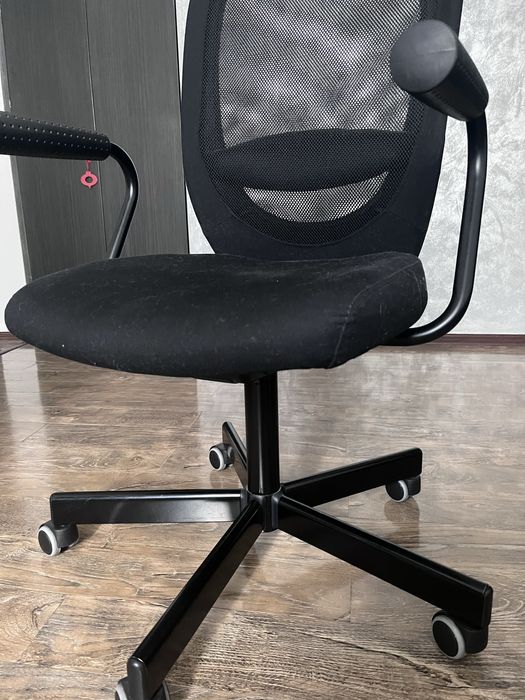 Scaun rotativ reglabil Ikea - pret fix