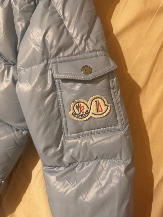vand geaca moncler