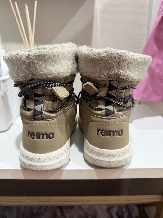 Продам ботинки reima