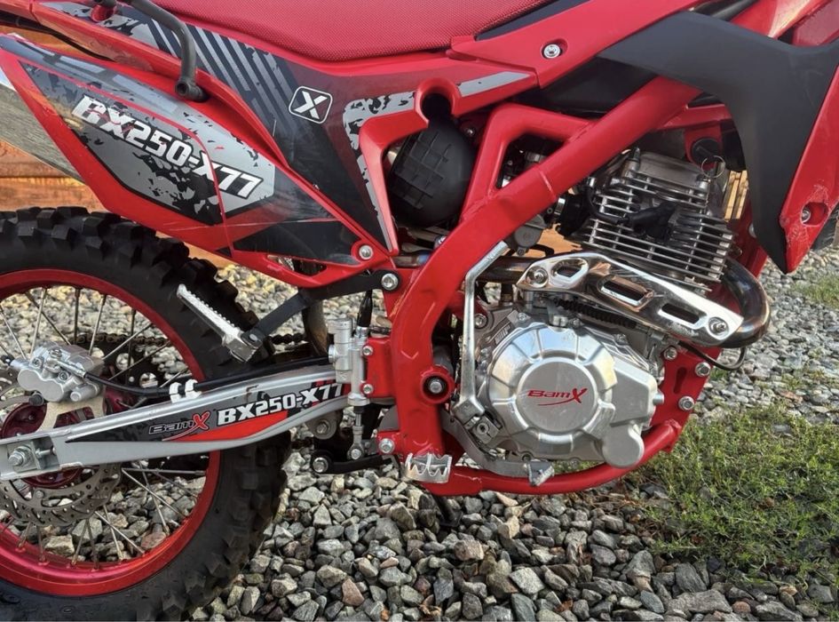 Продам мотоцикл эндурокросс