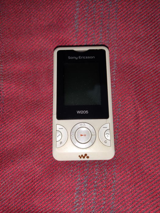 Редкий Sony Ericsson W205 Walkman Oriflame × Дима Билан (Коллекционный
