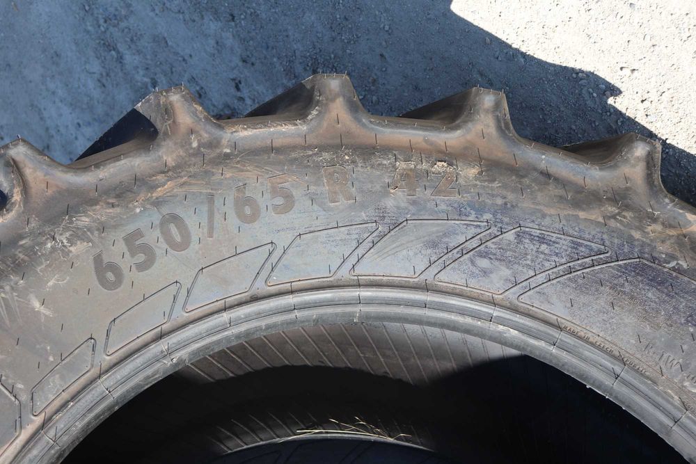 Cauciucuri Radiale 650/65R42 Mitas Noi pentru Tractor Case Pret cu TVA