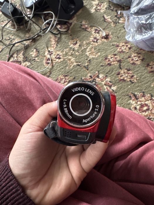 Продам старую видеокамеру