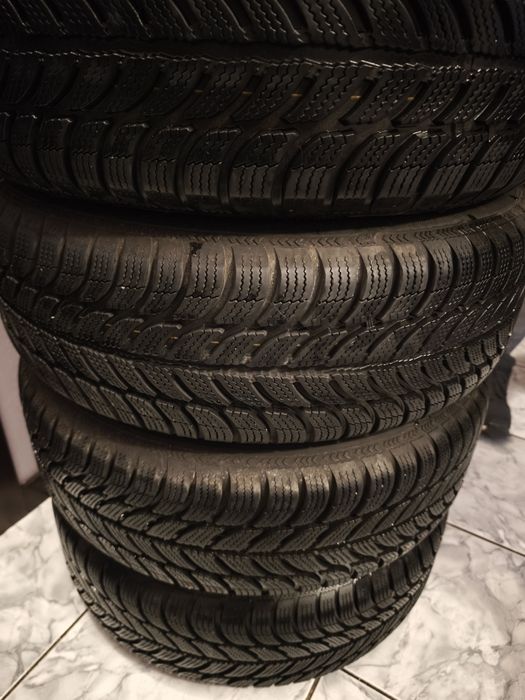 Jante cu anvelope de iarnă