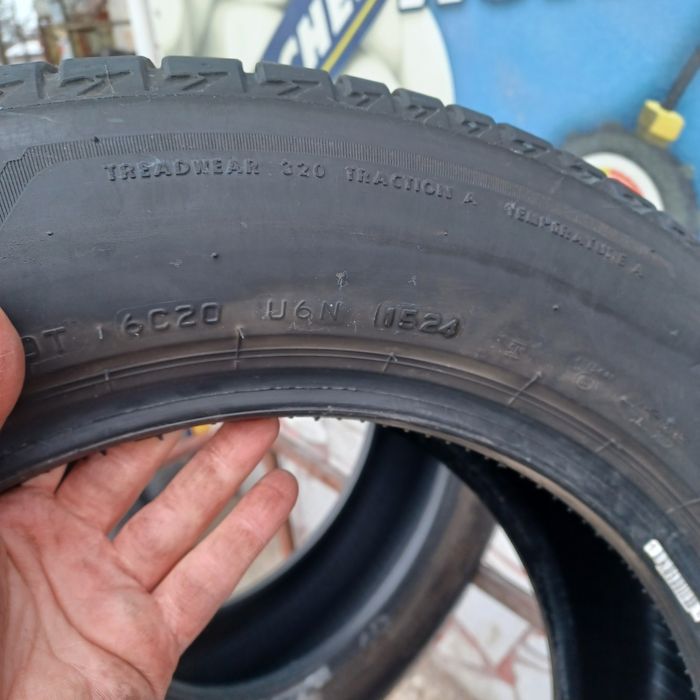 205 60 16 Bridgestone 2бр летни дот 24