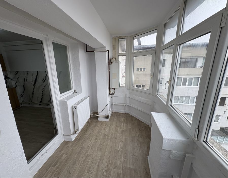 Inchiriez 2 camere decomandat