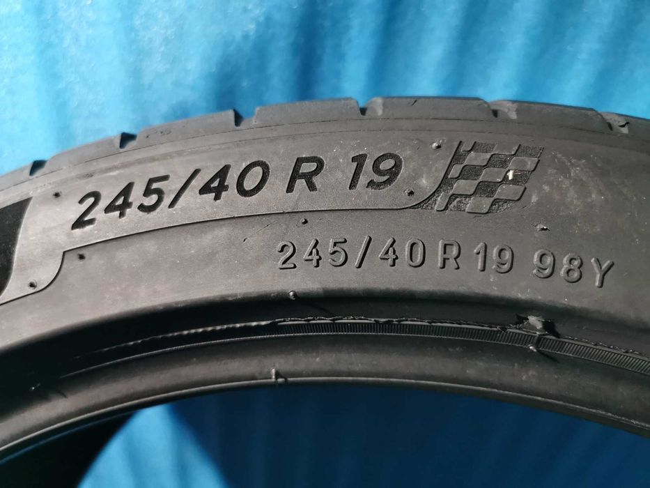 245/40 R19 michelin 2 bucati