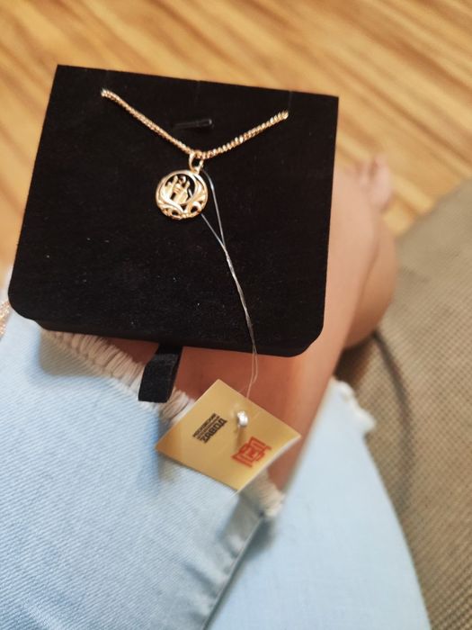 Новый кулон с цепочкой 595 проба с пломбой. Пишите сюда.Не звонит